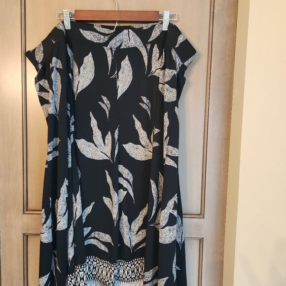 Catherine's Black & White Midi Length Skirt 3X - Picture 4 of 5